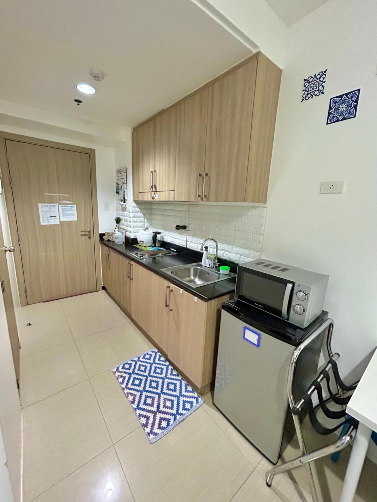 Santiorini At Shore Residences Pasay Exterior photo